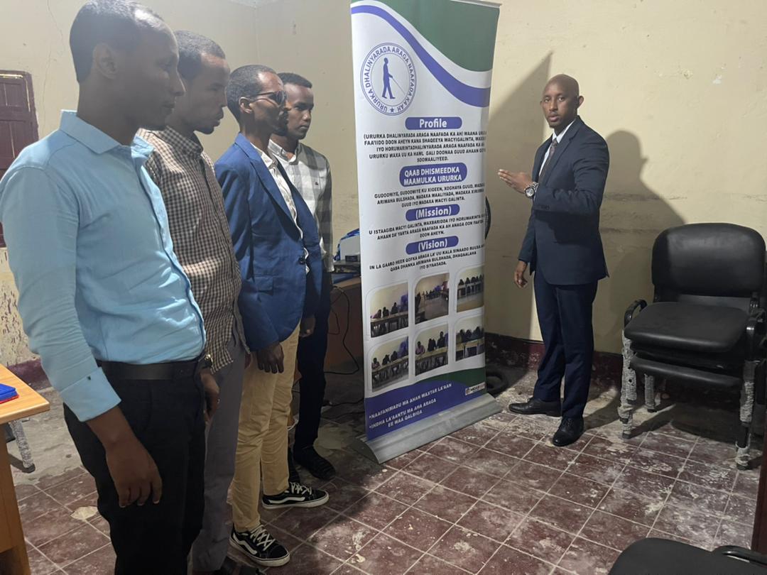 URURRKA UDHAN OO MAANTA XAFIISKIISA KU QAABILAY MASUUL KA SOCDO HEY,ADA ABIIR FUNDATION